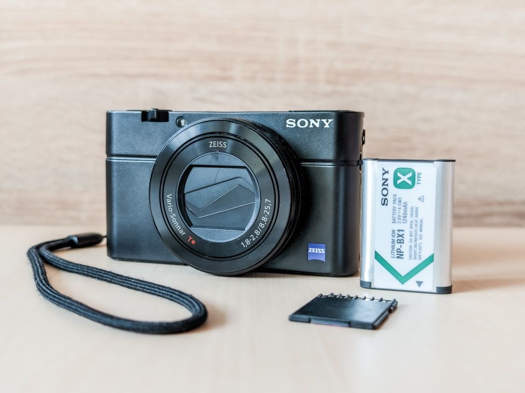 Sony RX100 Mark III (Комплект)