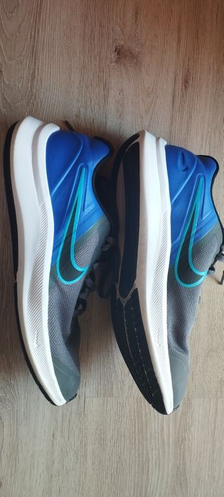 Nike маратонки запазени 38,5 за 50 лв.