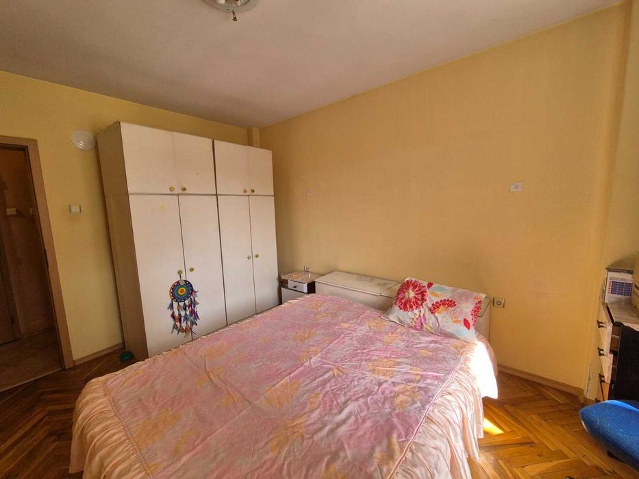 Продава се Четиристаен апартамент в Варна, Център - 87 кв.м за 2472 €/кв.м - Снимка #8