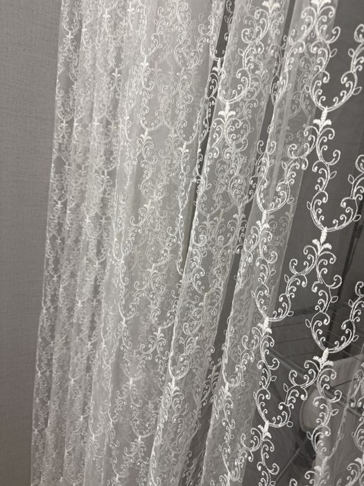 Продам тюль в комнату