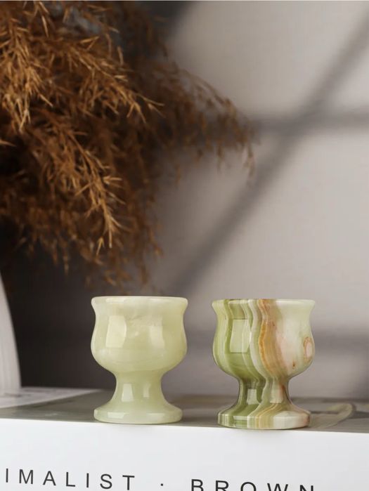 Рюмка из оникса. Натуральный камень.