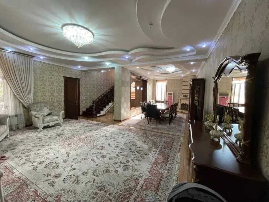 Сдаётся Евродом на Никитина в Мирзо-Улугбекский / id888 /