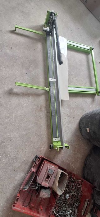 Masina profesionala taiat gresie faianta 120cm ghidare laser Noua 2025