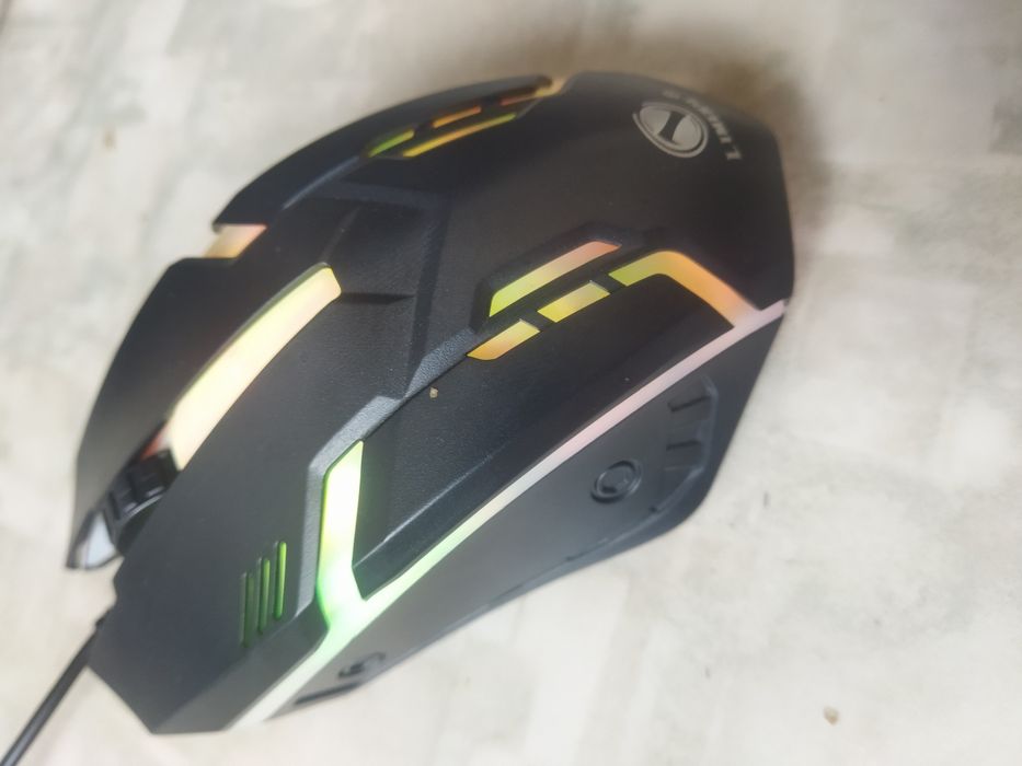 Продам новую игровую мышь