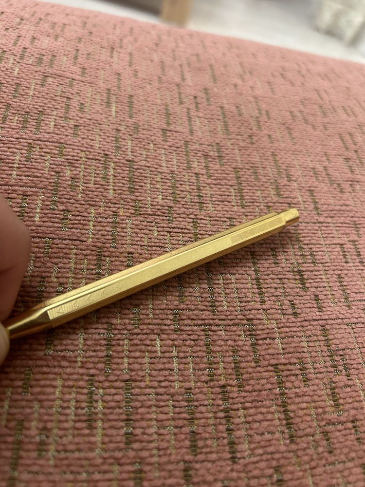 Pix Caran d’Ache Ecridor Luxury Gold