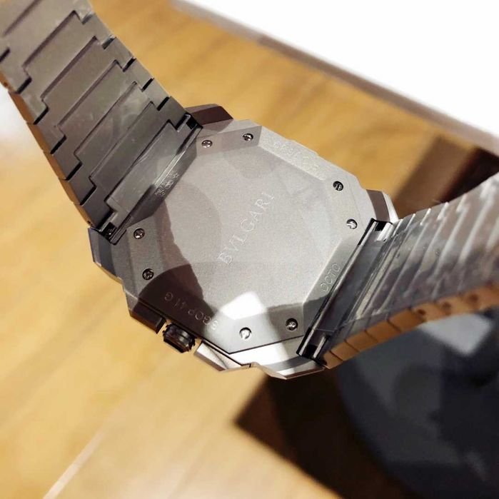 Ceas bărbătesc cu quartz BVLGARI Octo Finissimo Chronograph