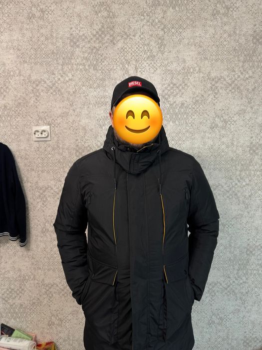 Продам зимнюю куртку Colins