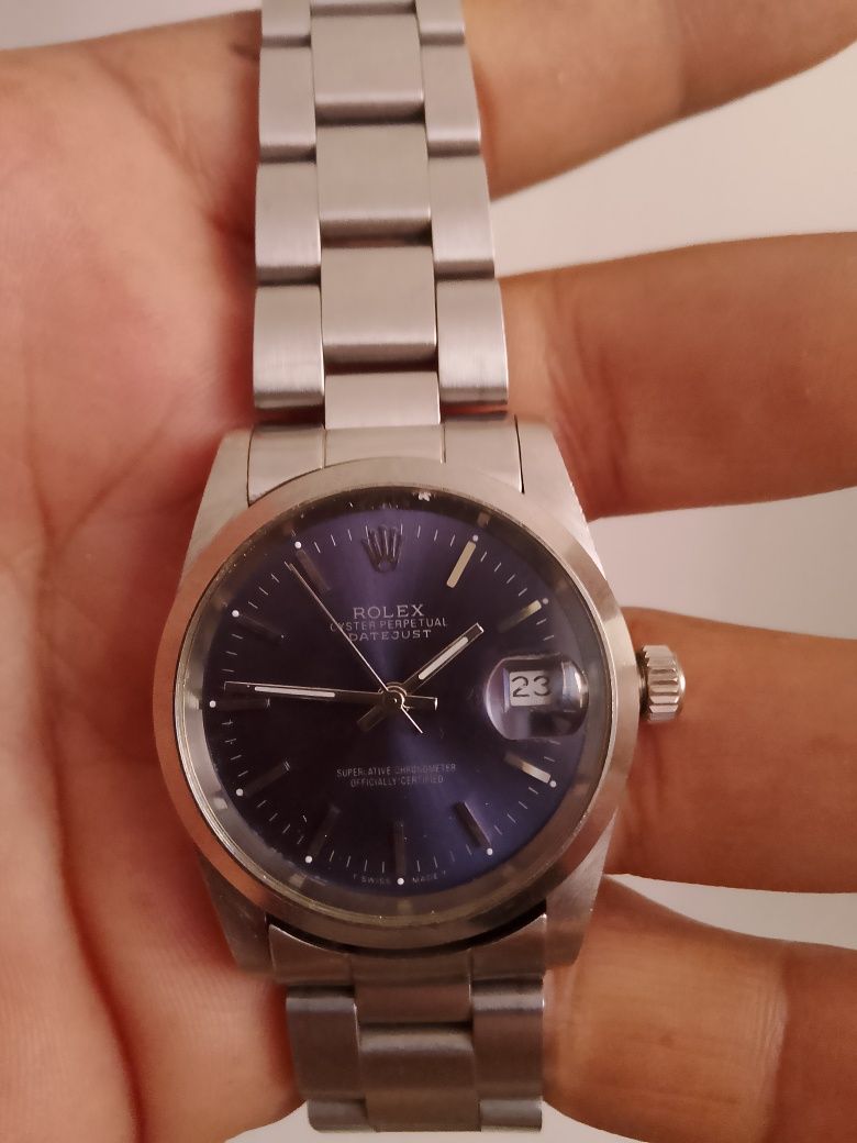 Vând Rolex date just