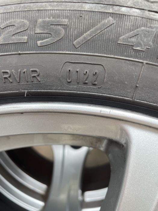 Roti Megane3, 225/45/17,vand sau schimb!