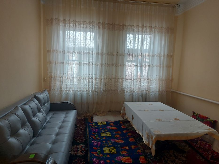 Польша бозор енида жойлашган ховли уй ижарага берилади.