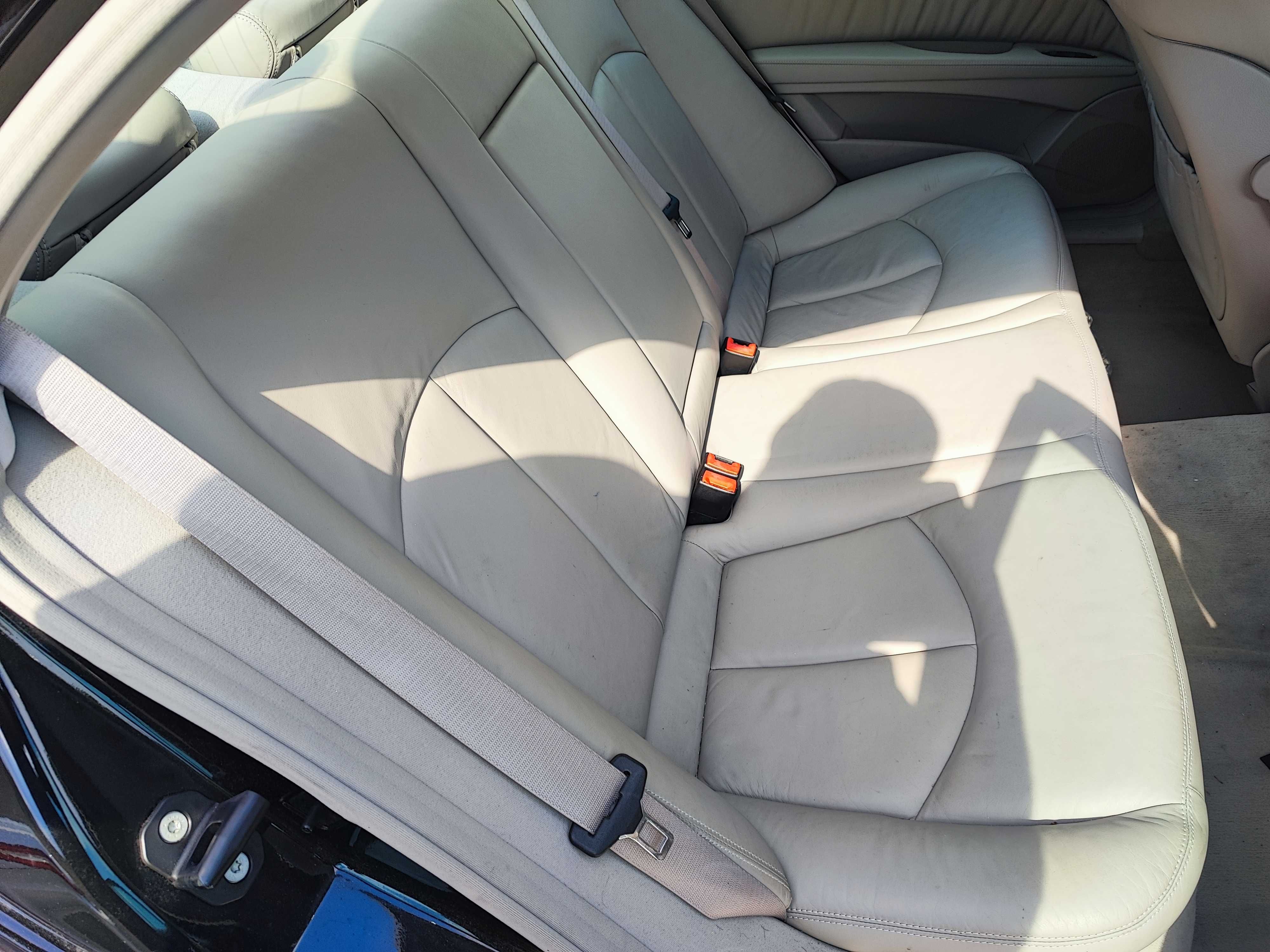 Салон от Мерцедес Е класа W211 седан