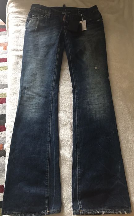 Vând blugi Dsquared autentici, cu eticheta