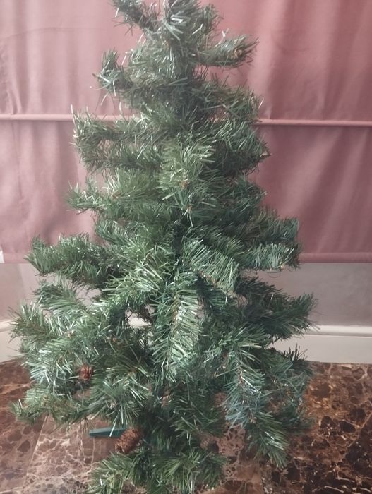 Ёлка искусственная скоро новый год