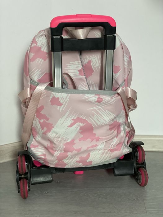 Ghiozdan cu troler cu 6 roti, pentru scari