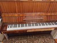 Продается пианино 3 педальное BELARUS