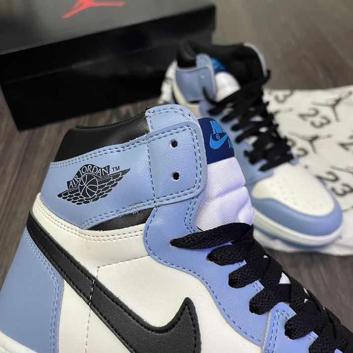 Jordan 1 University Blue Full Box (Verificare Colet)