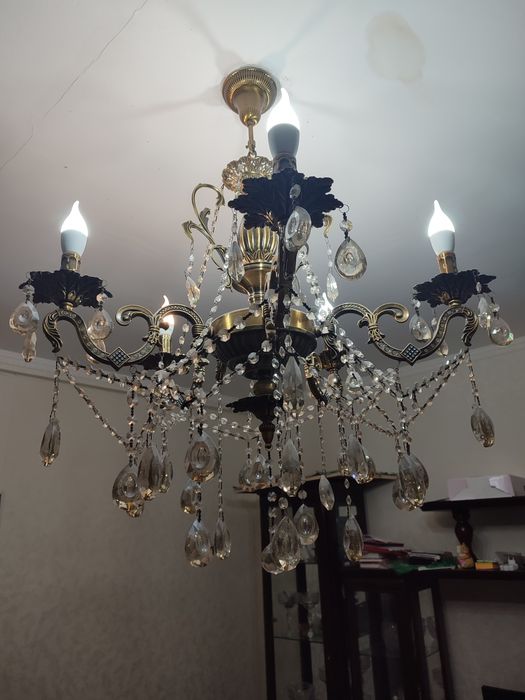 Люстра 2 штуки по 5 рожков