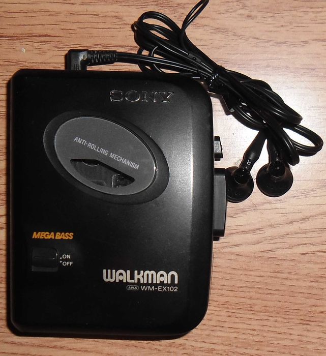 Walkman Sony cu Casti