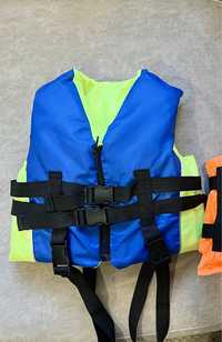 Продам классный детский спасательный жилет с хорошей плавучестью