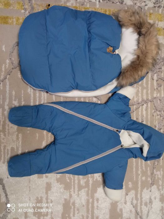 Продам детский комбинезон