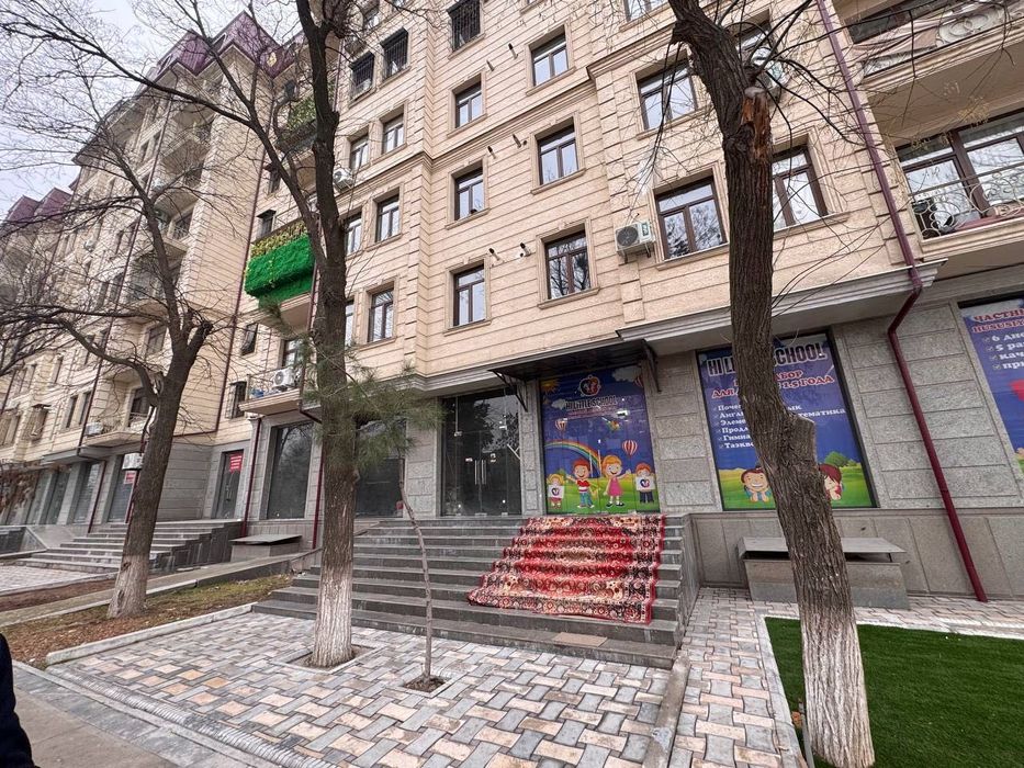 Нежилое помещение под новостройкой 150квм ориентир: Жами Базар