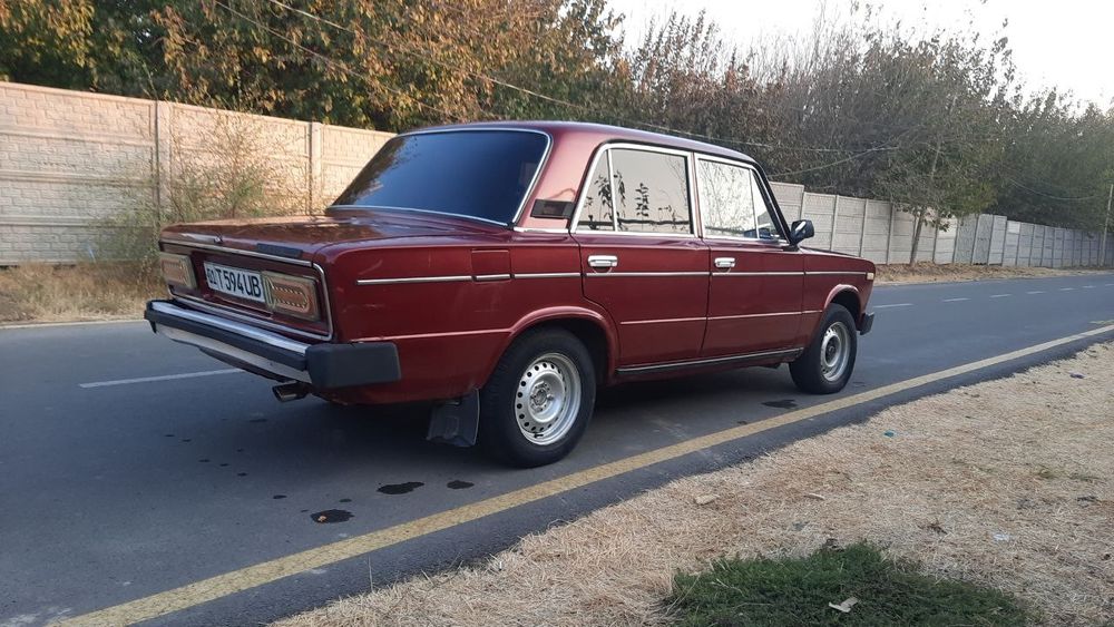 Vaz 2106 sotiladi 1999 yil