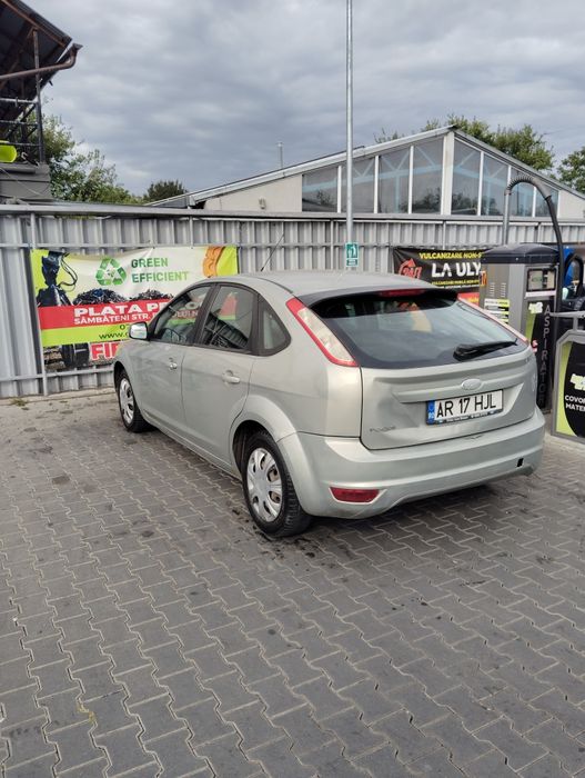 Vând Ford focus 1.4 benzina.sau schimb cu ceva diesel