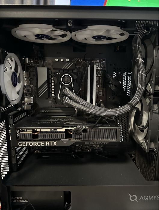 Vand Sistem Full Gaming rtx 4070 (monitor 34inch, casti gaming etc)