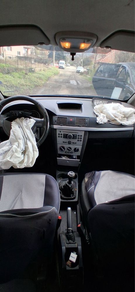 Opel meriva 1.6 2005 година