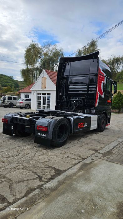 Cap tractor MAN TGX 18.480 BLS Red Lion Edition