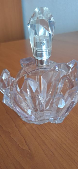 Ariana Grande R.E.M. Eau de Parfum apa parfum