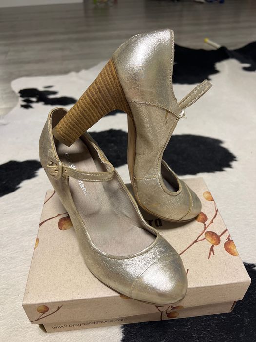 Pantofi Alto Gradimento 36 piele naturala