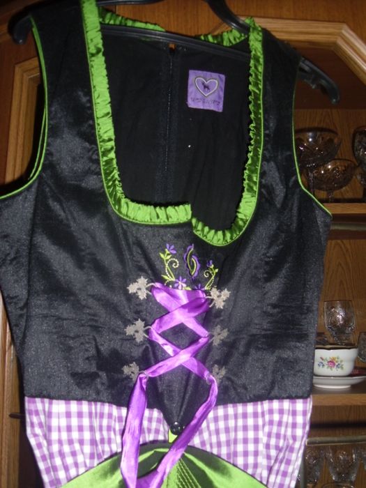 port popular sasesc,autentic