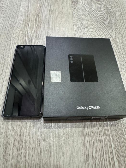 Продам Samsung Galaxy Z Fold 5 256 gb