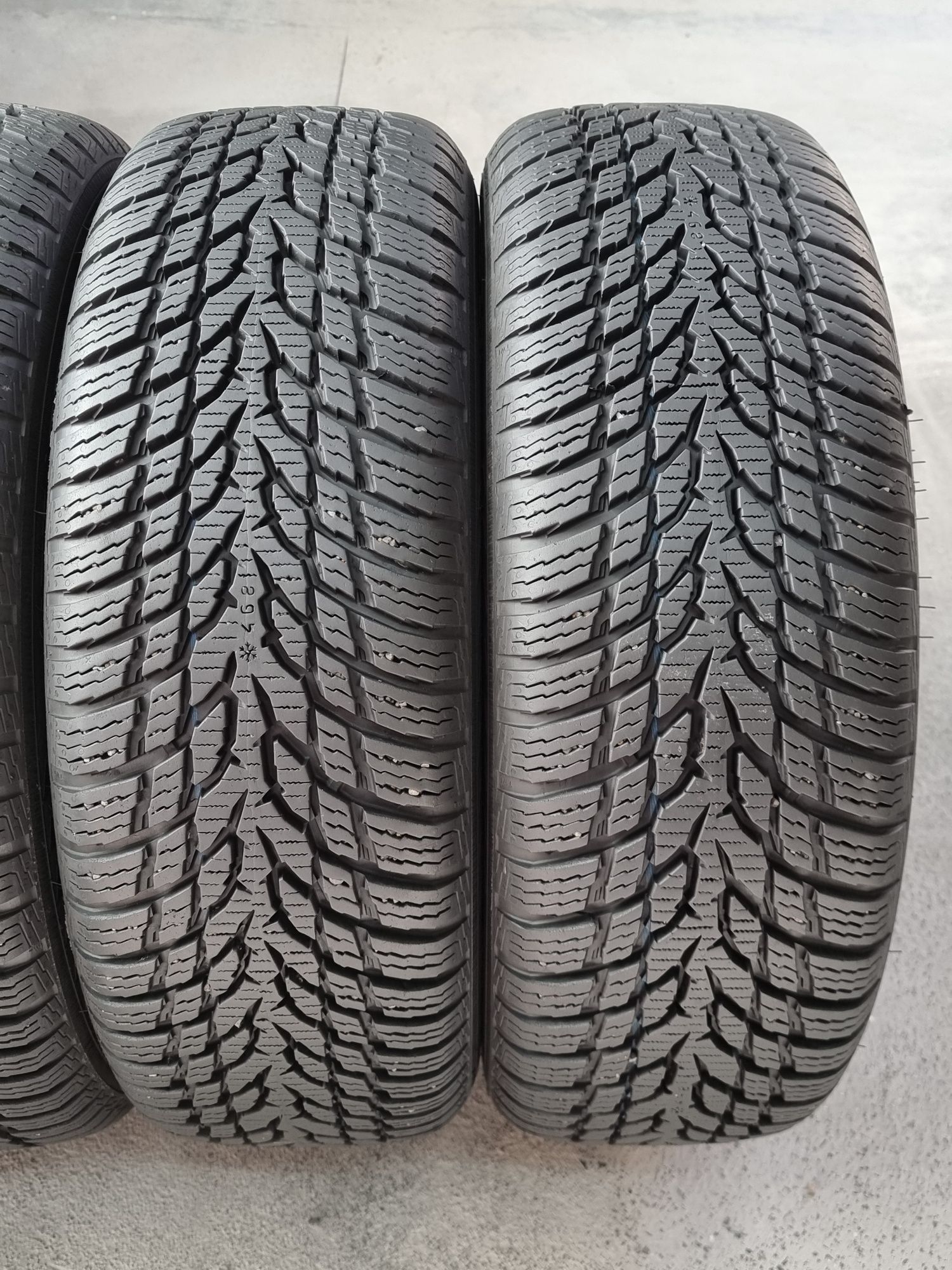 175/65/15 Nokian 4Броя: 260лв 8мм