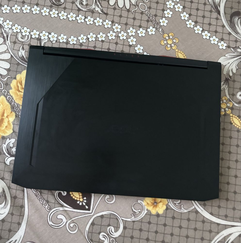 геймарски лаптоп acer nitro 1660ti 6gb i7 10750 16gb ram