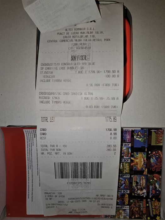 Vând Nintendo Switch OLED ca nou cu accesorii