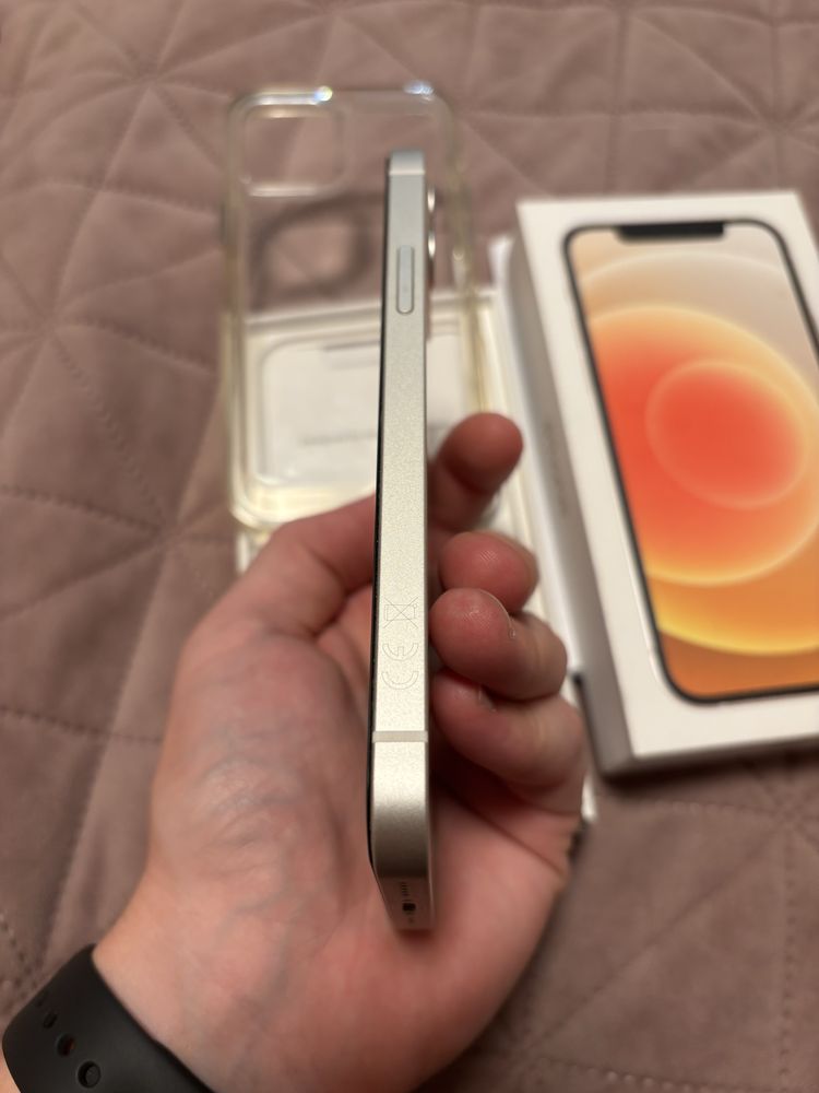 Iphone 12 128 GB като нов