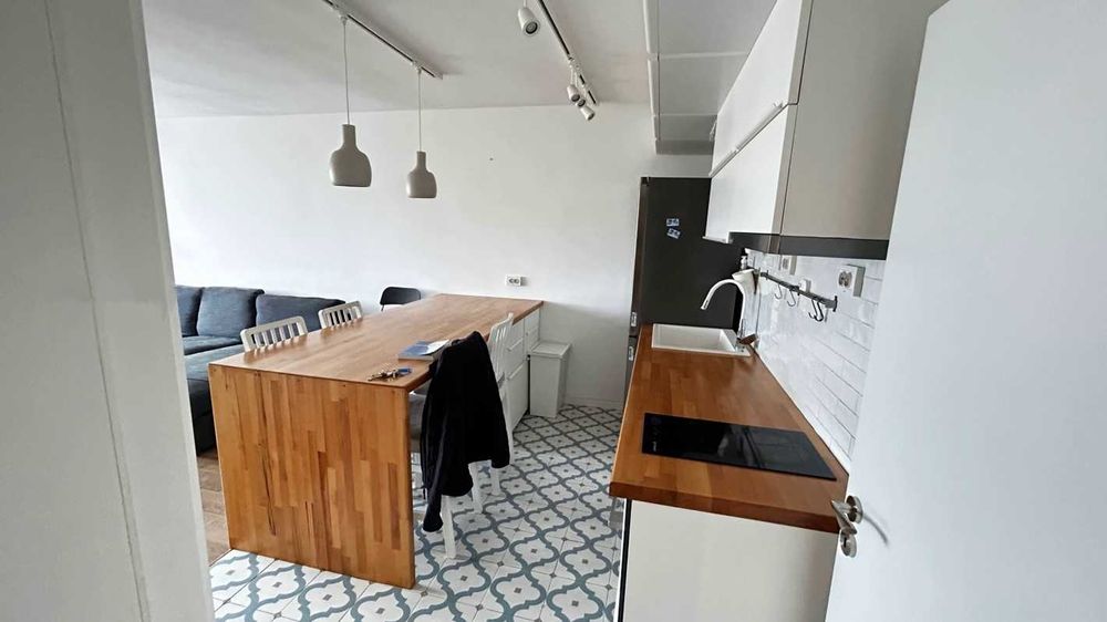 Продава се Тристаен апартамент в София, Света Троица - 65 кв.м за 2647 €/кв.м - Снимка #2