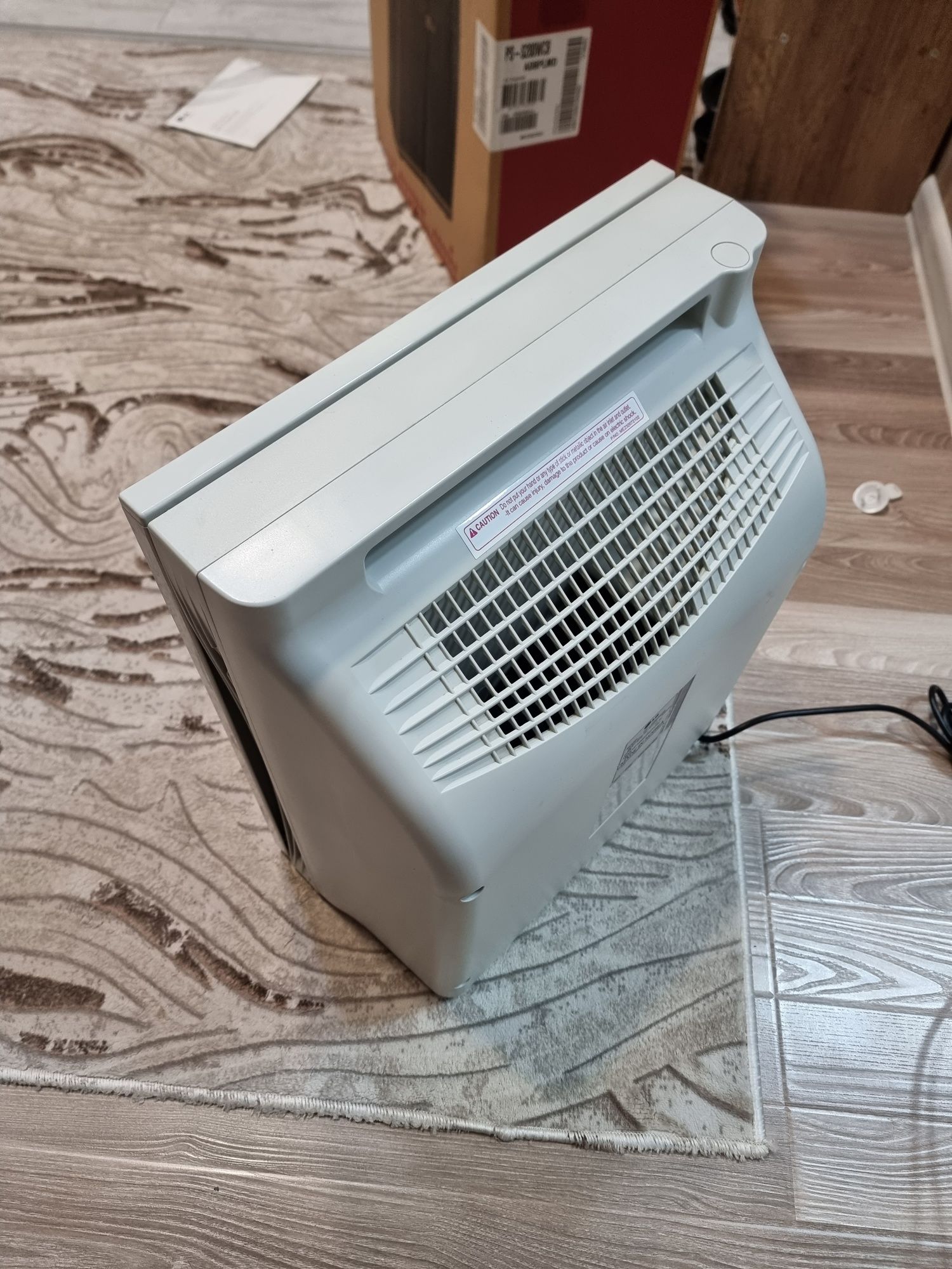 Продаётся воздухоочиститель LG(Air Purifier) полный комплект!