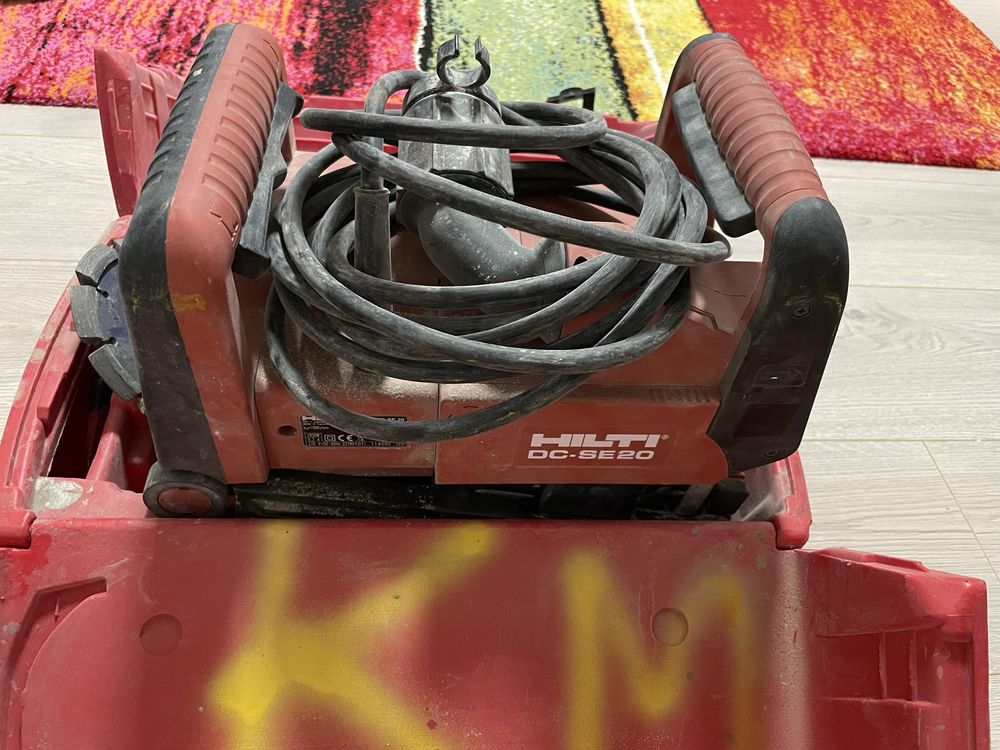 Masina pentru canelat Hilti DC SE20!!!