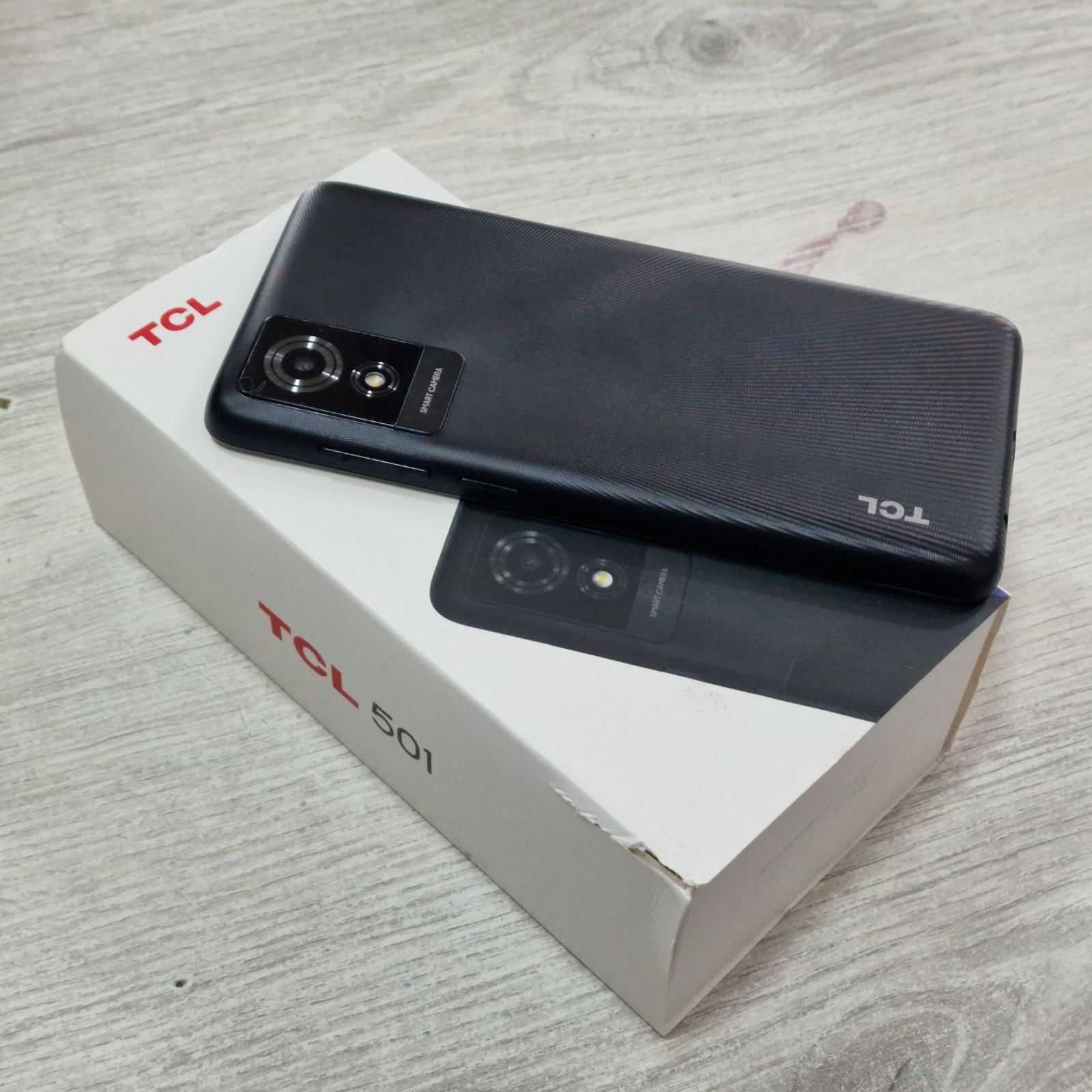 Смартфон TCL 501