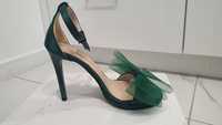 Дамски зелени сандали нови на ток