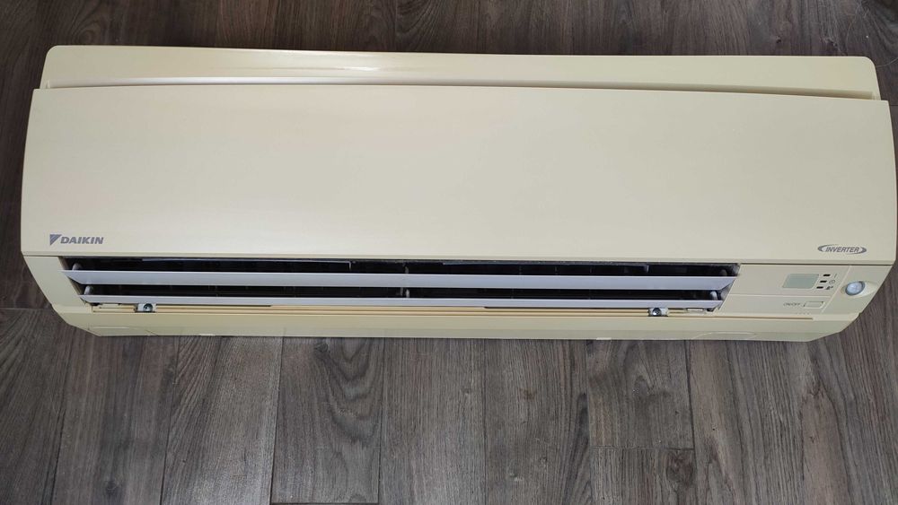 Вътрешно тяло Daikin FTXS35D3VMW и FTXS25D3VMW