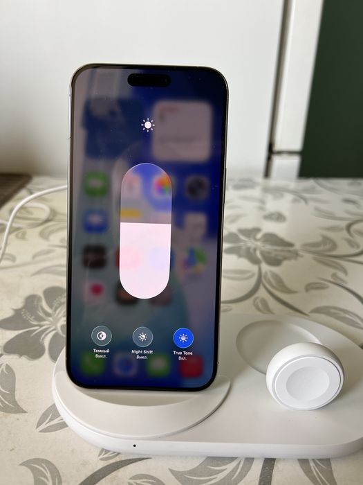 Iphone 15 Pro Max. E-sim