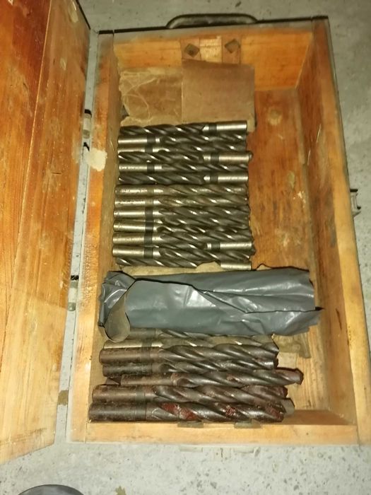 Burghie pentru metal de diferite dimensiuni