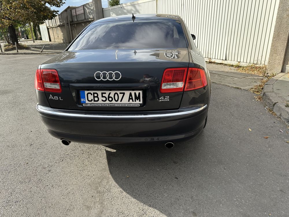 Audi A8 L 4,2  бензин Quatrro