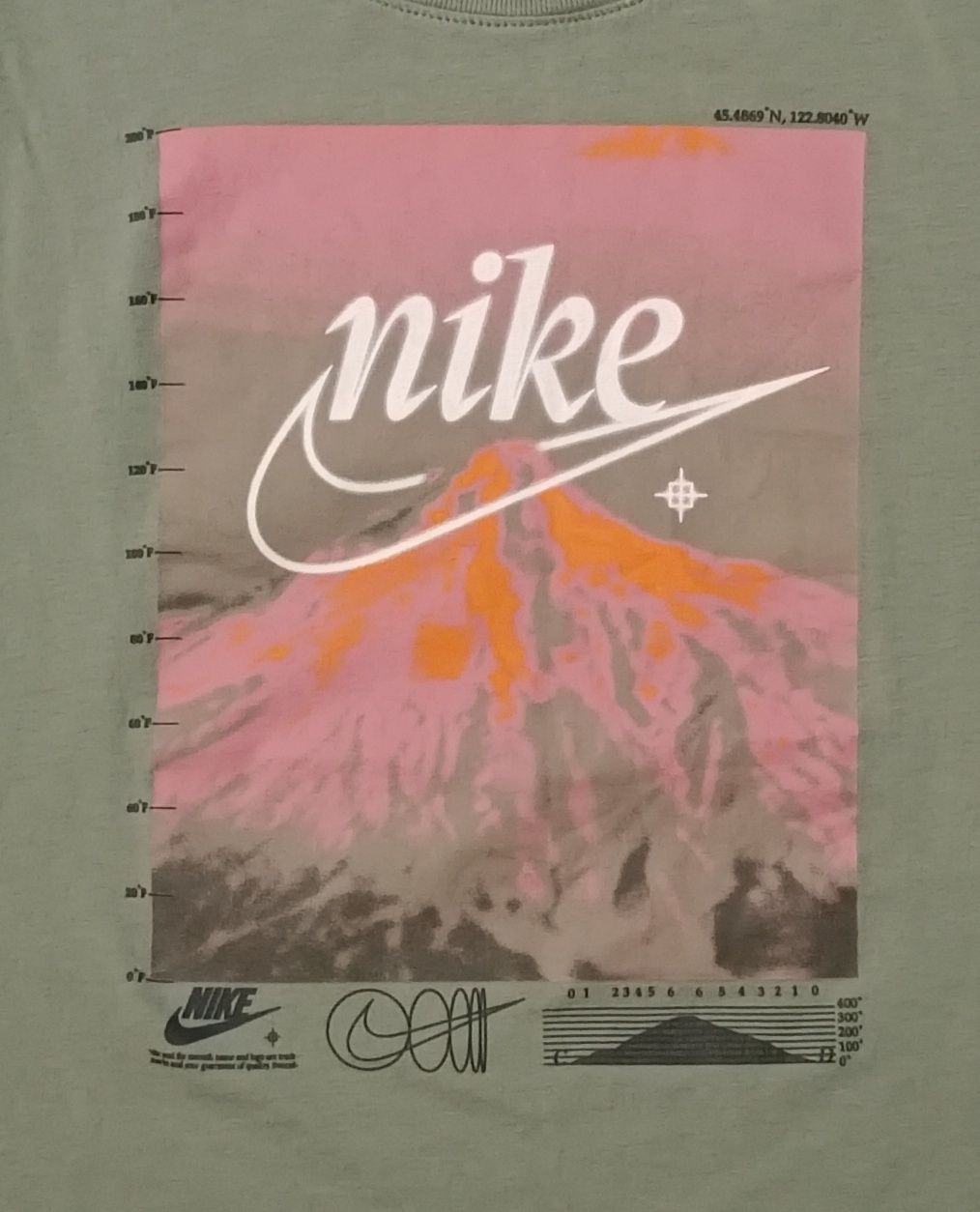 Nike Sportswear Tee оригинална тениска ръст 137-147см Найк фланелка