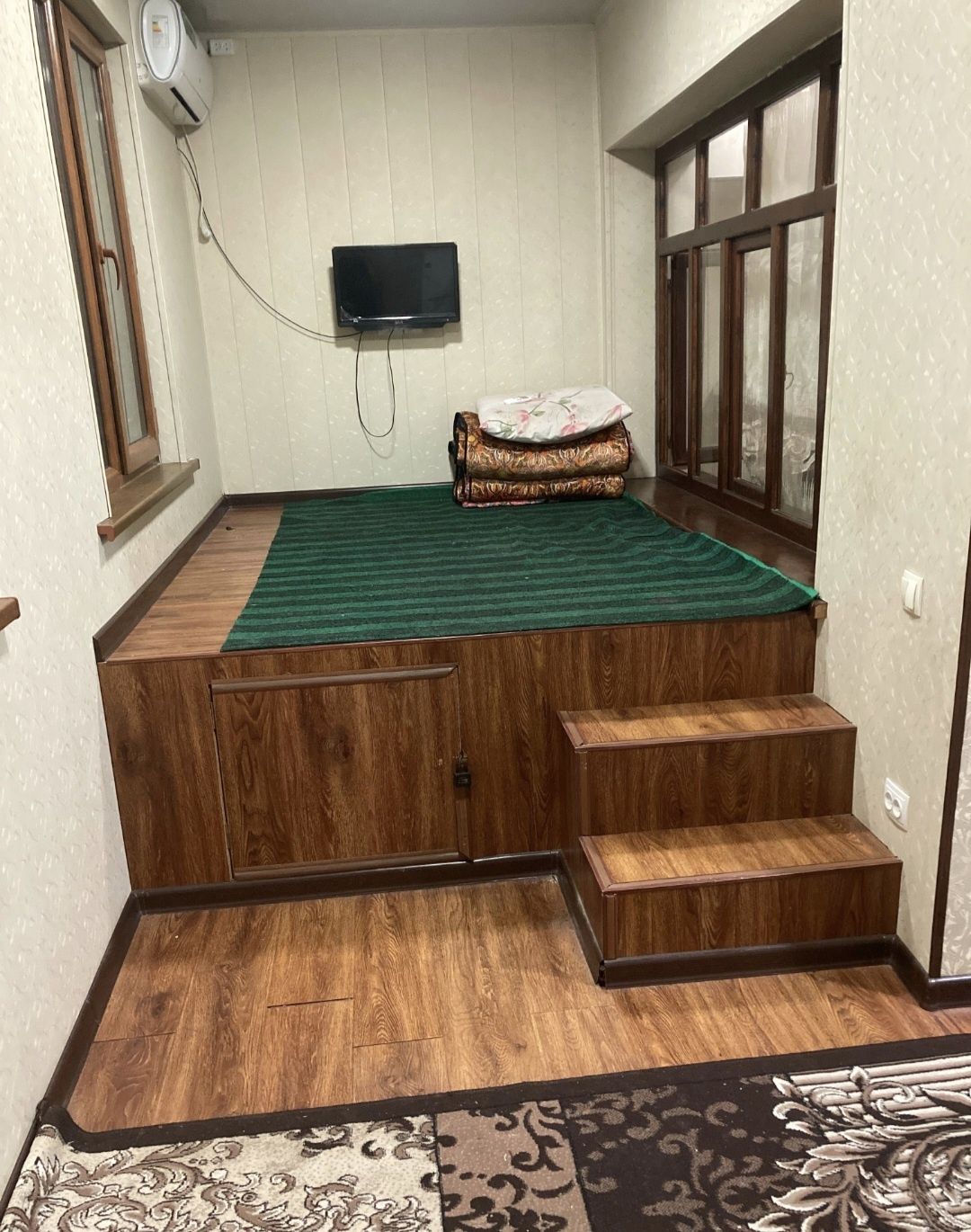 Юнусабад 4 квартал. Продается квартира 1/4/4