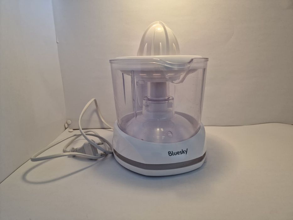 Storcător citrice Bluesky BCJ301-16, 30W, compact și funcțional